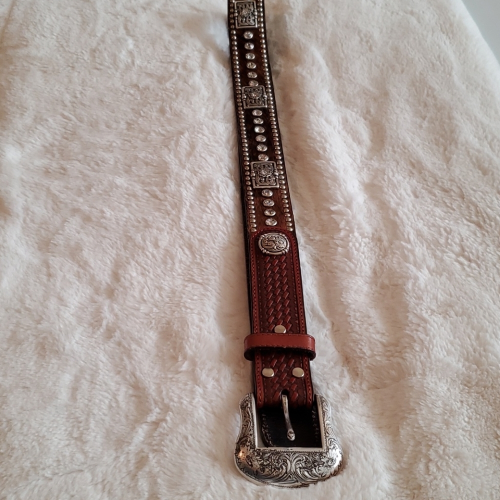 Cowgirl leather belt